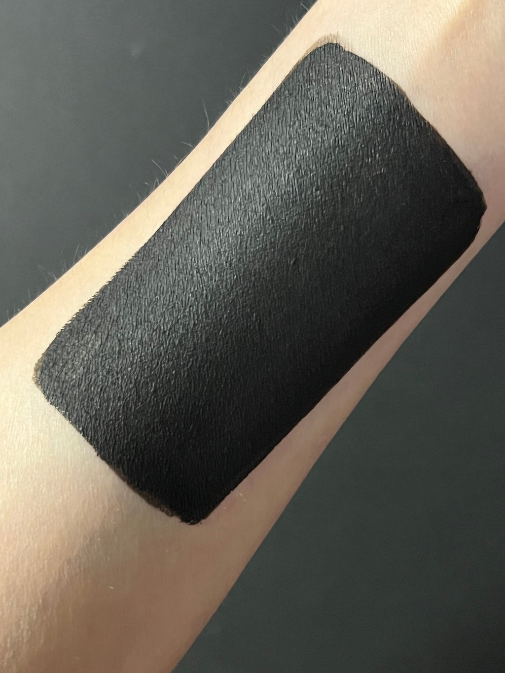 41 - Raven (Black) Water Activated Graphic Liner